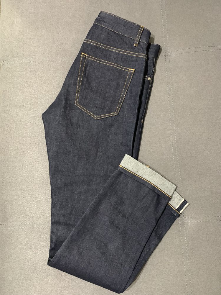 На селвидже мужские джинсы, оригинал. Новые