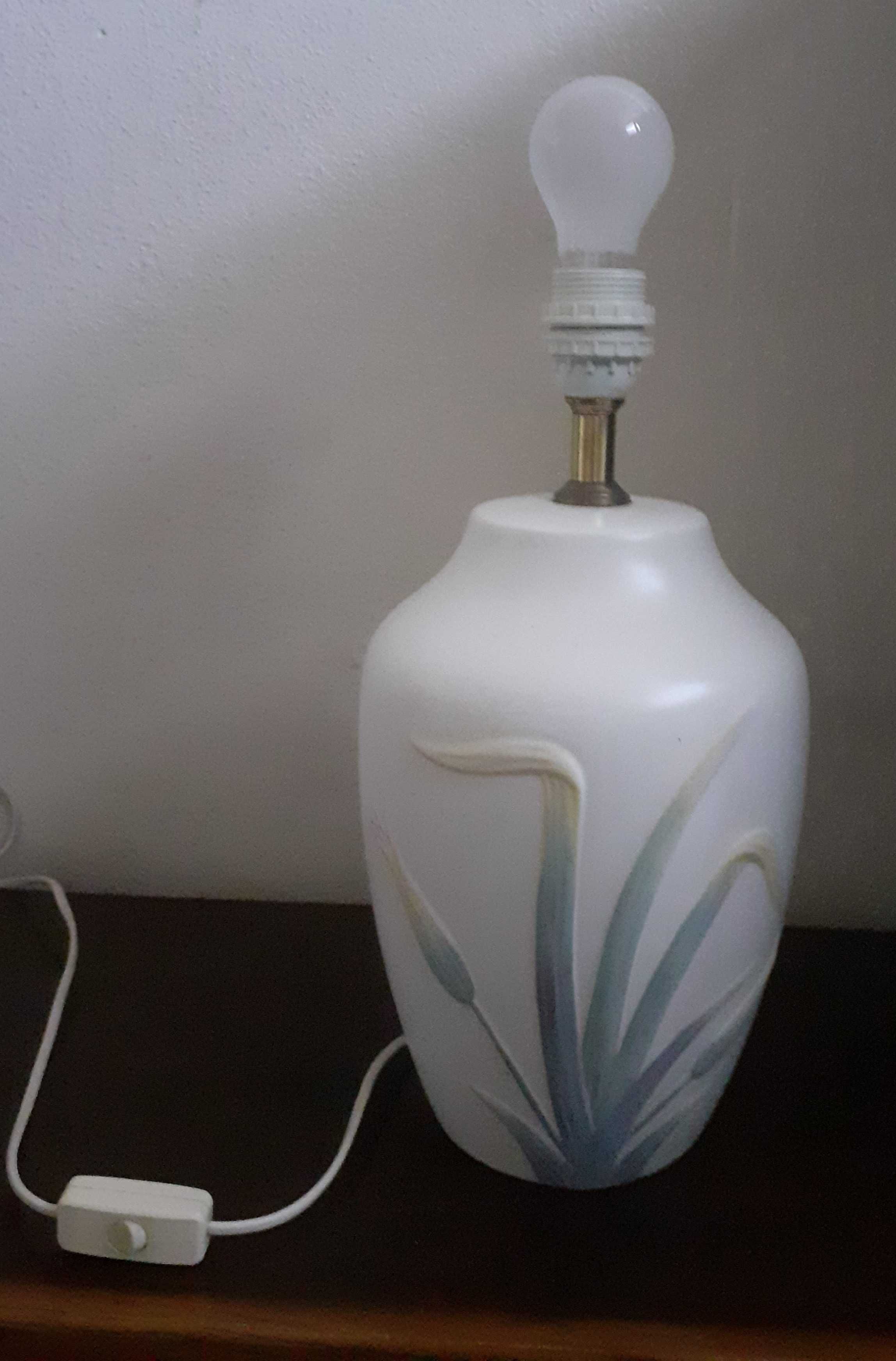 Candeeiro de mesa