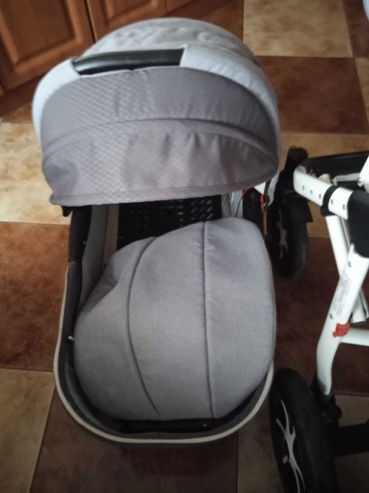 Wózek 3w1 w kolorze szarym