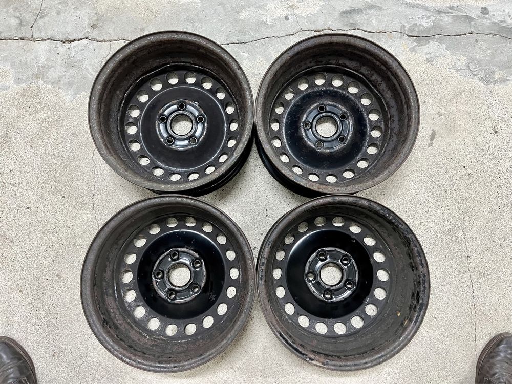 Felgi 15" cali Volkswagen Caddy III IV Maxi I Touran I i FL Cross I