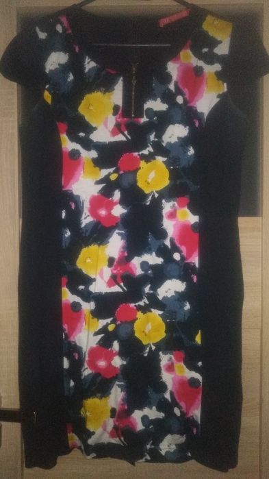 Elegancka sukienka w kwiaty czarna r 42-44 żakiet marynarka