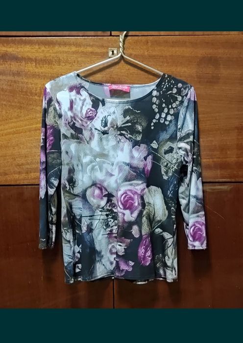 блузки женские р.48 и р.50