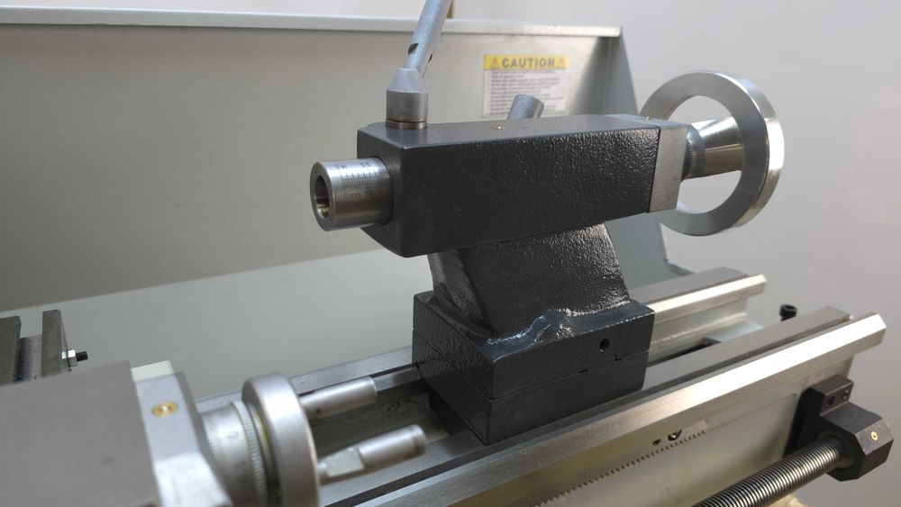 Токарно-винторезный станок по металлу 250Е JPAuto Industrial 800мм