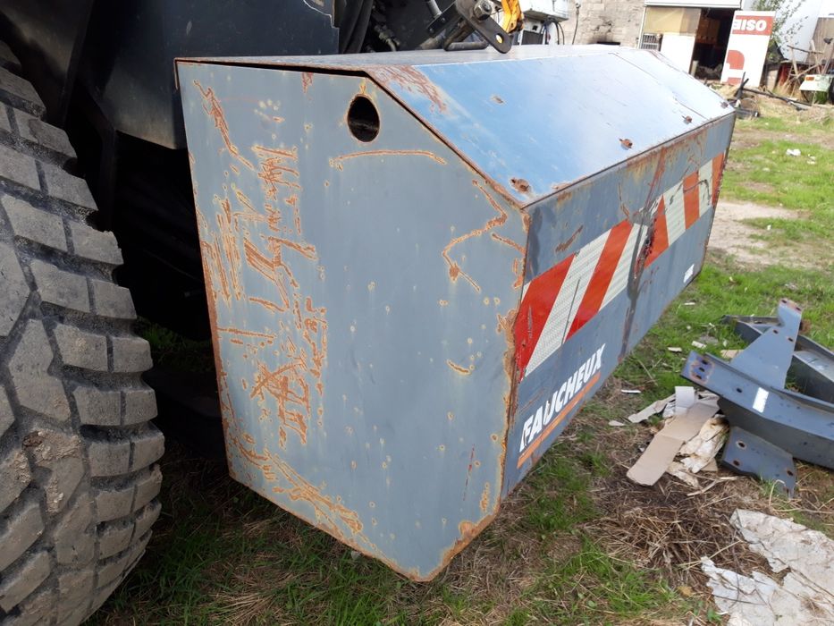 Obciaznik balast na tyl lub przod traktora tuz tuza