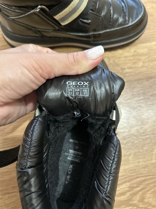 Зимові черевики Geox для дівчинки