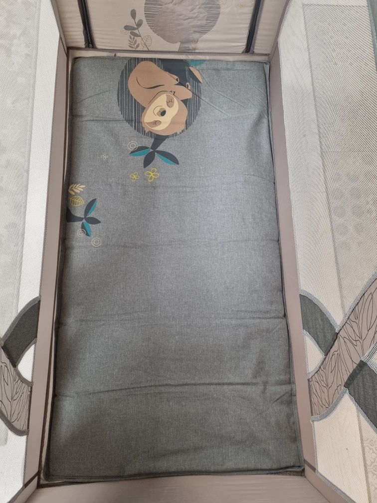 Łóżeczko turystyczne Baby design simple