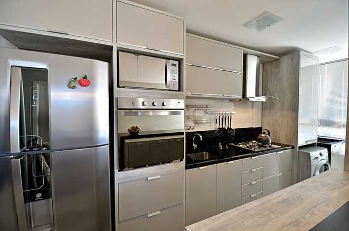 COZINHAS e  ROUPEIROS Preços de Fábrica,  a pensar em si!!