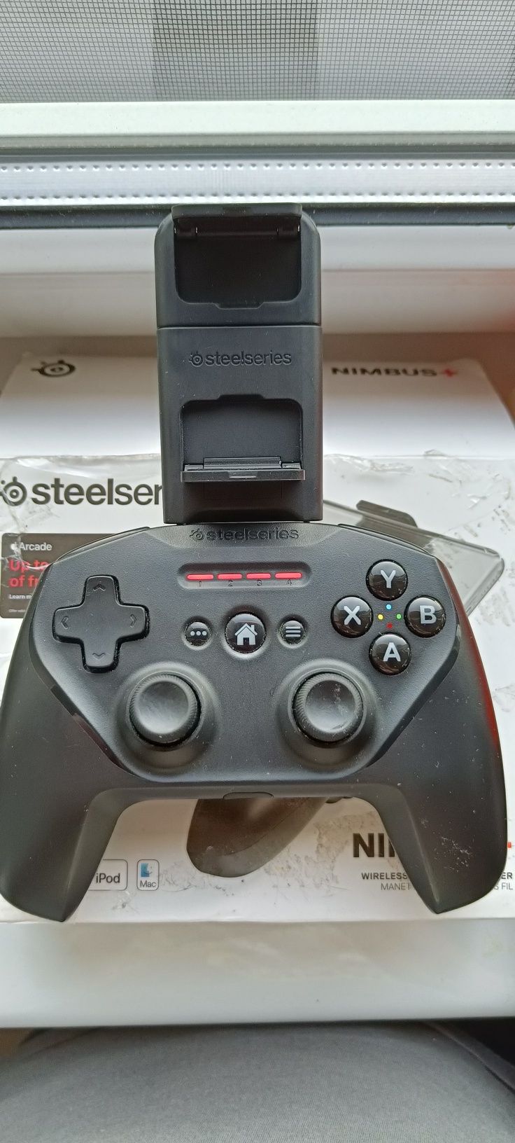 Kontroler bezprzewodowy SteelSeries Nimbus+