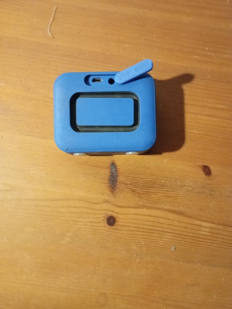 Coluna Bluetooth SUZZ CLIST em bom estado por apenas 5!