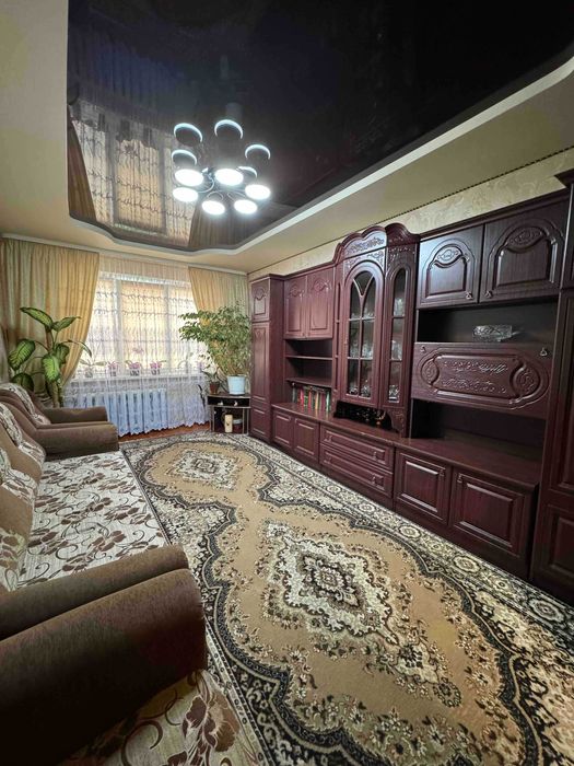 Продаж 3 кімнатної квартири в районі Північного