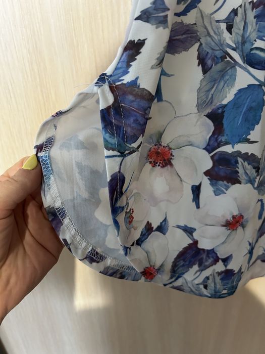 Жіноче  літнє плаття