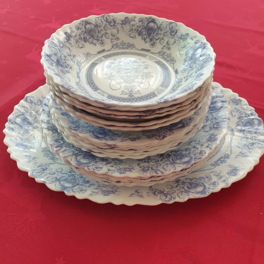 Nowy komplet talerzy i półmisek.Honorine marki Acropol Glass
