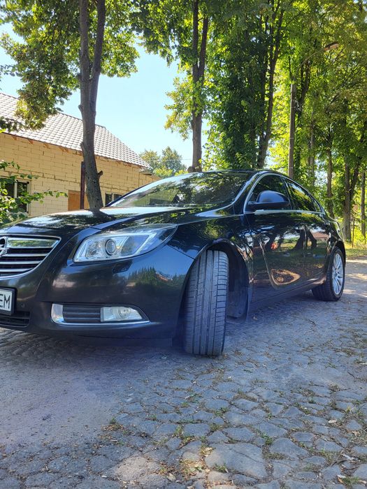 В продажіOpel інсігнія 2010р. 2..0 BITURBO