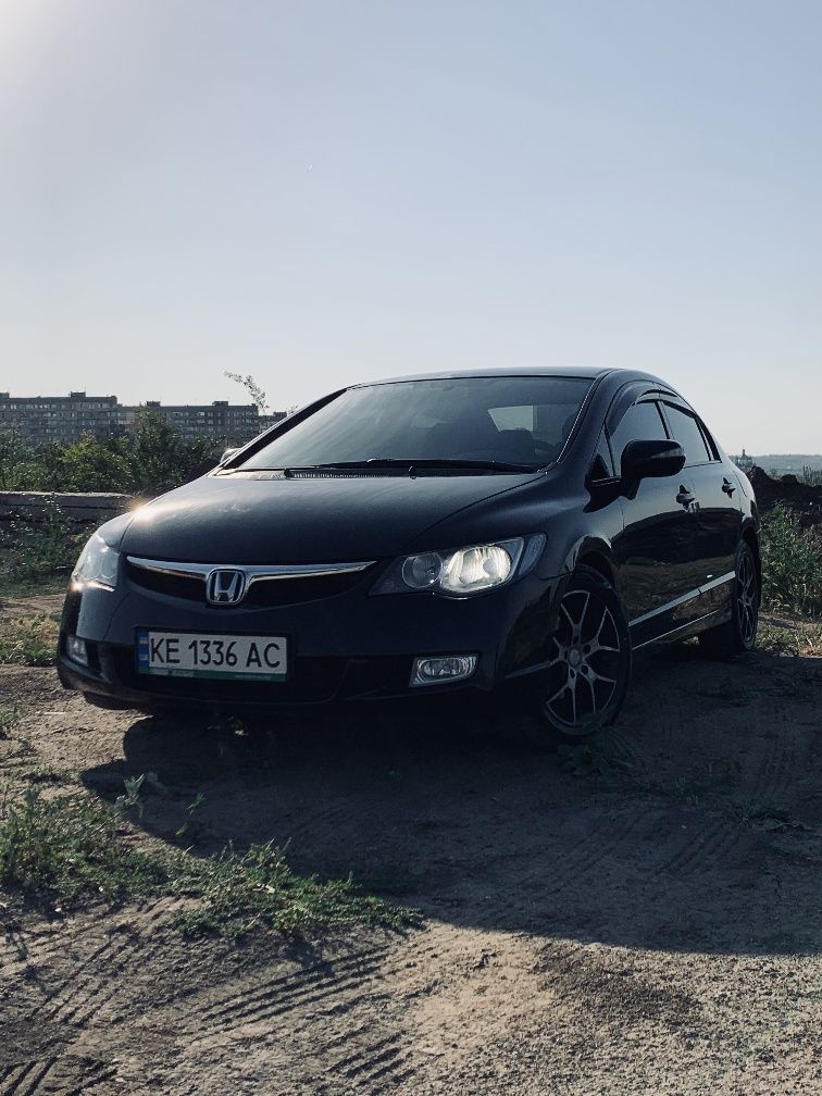 Продам Honda Civic 4d
