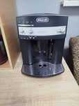 Кофемашина Delonghi Magnifica