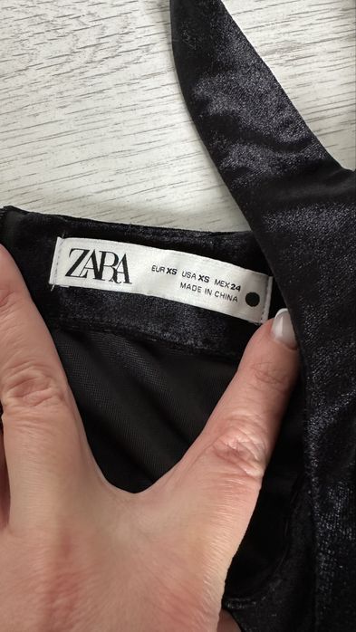 Бархатна сукня Zara