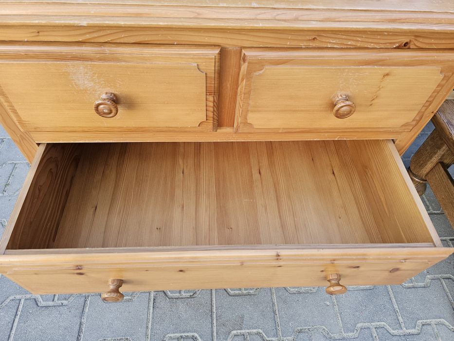 Solidna komoda sosnowa