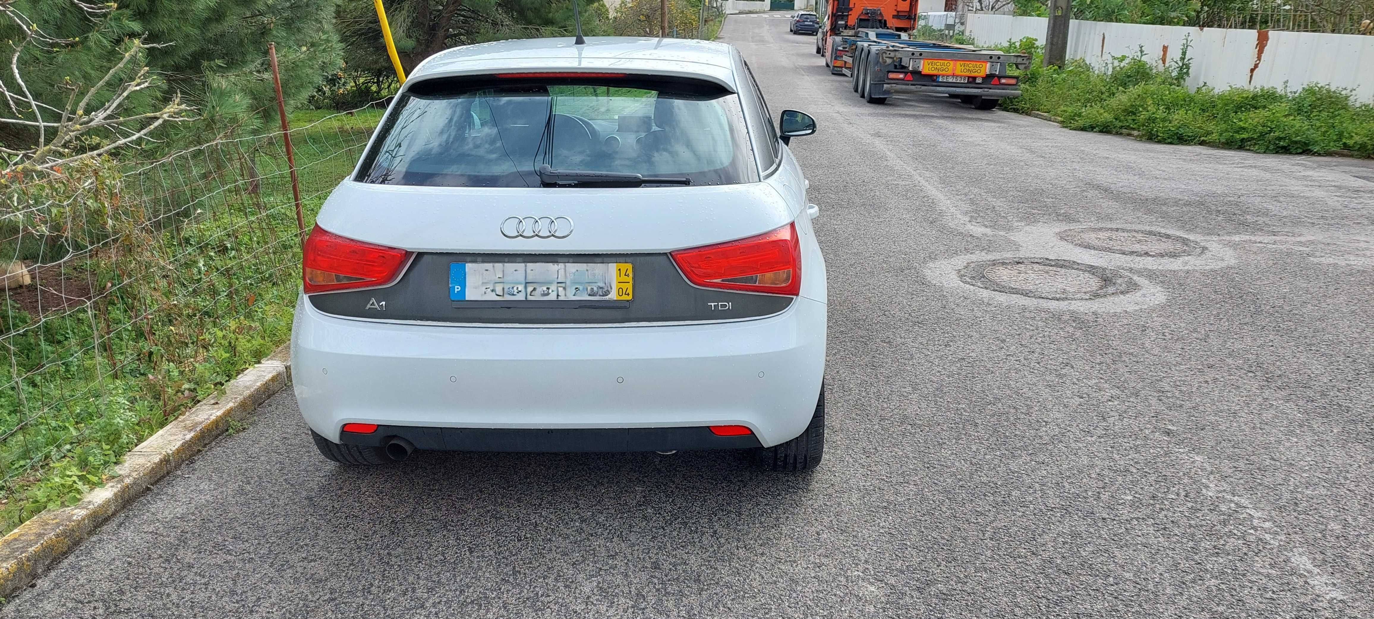 AUDI A1 Sportback, 1.6 tdi 105 cv como novo