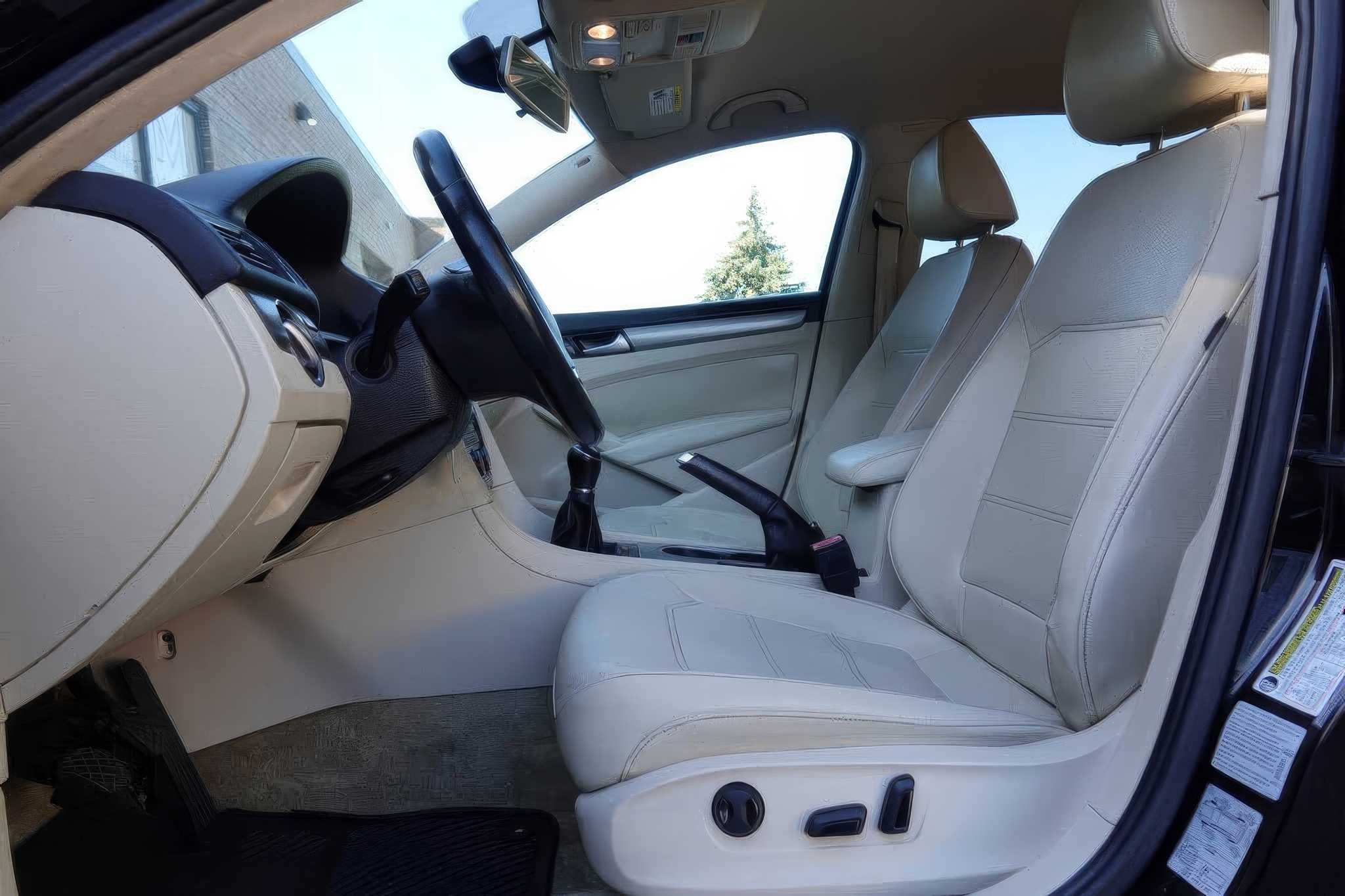 2015 Volkswagen Passat 2.0L TDI SE