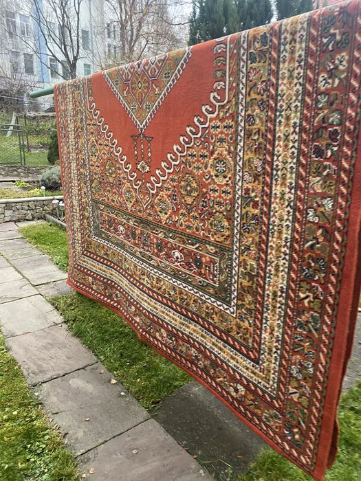 Килим вовняний , розмір 3 на 4