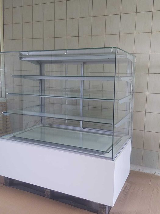 Witryna Lada cukiernicza chłodnicza 130