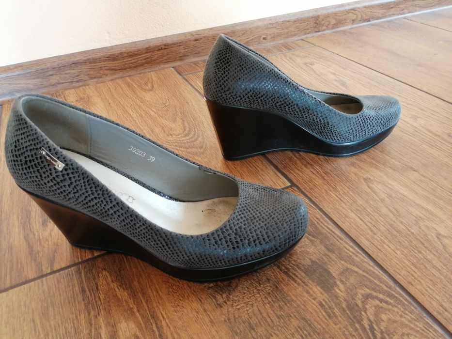 Buty damskie 39 szare półbuty na koturnie