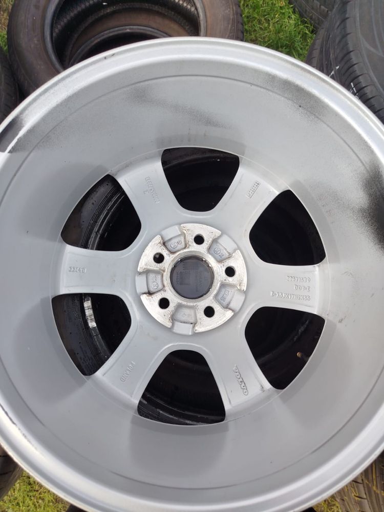 Felgi Aluminiowe Volvo CX60 17Cali (5x108,ET55)