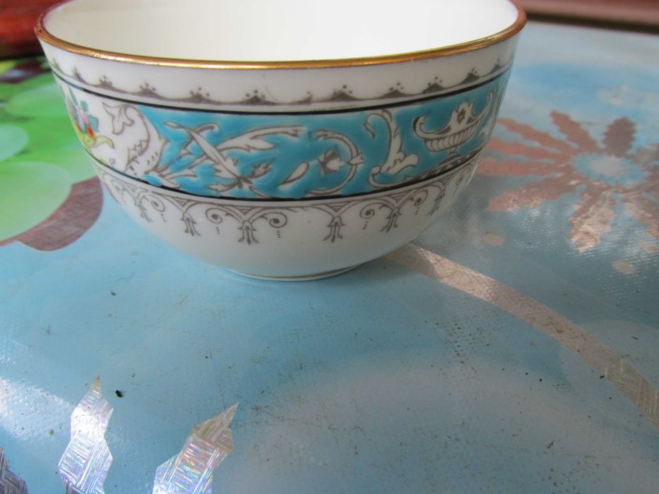 Stara cukierniczka porcelana kostna -Coalport-Montreal- england