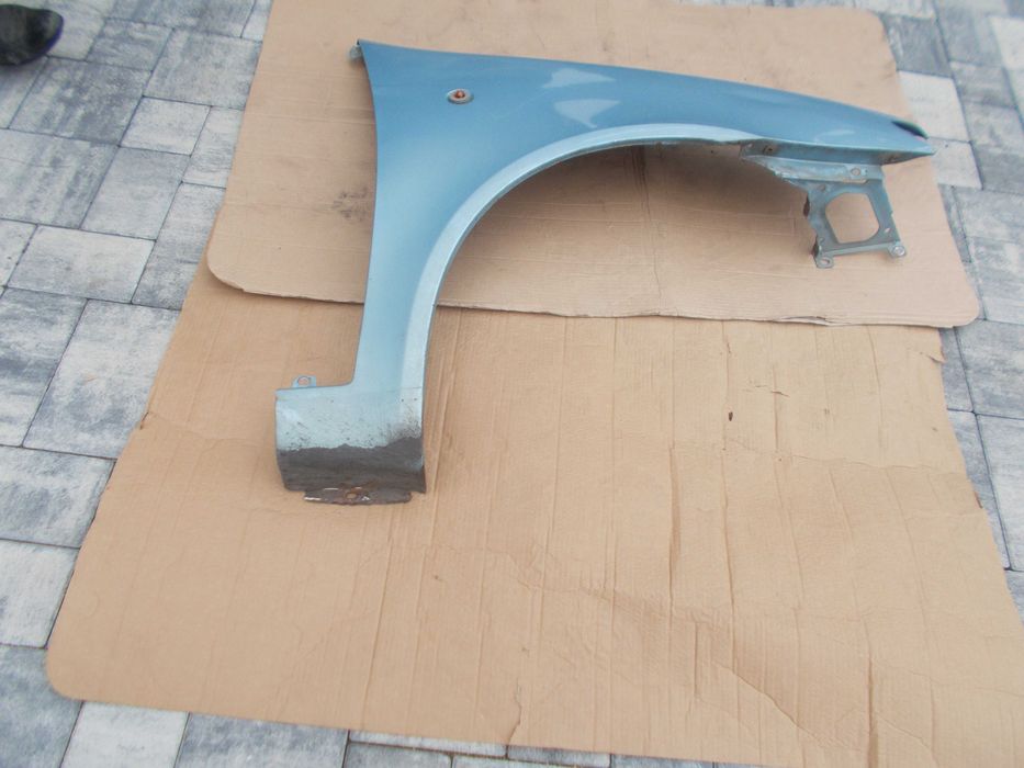 Błotnik Prawy Fiat Punto 2 Kolor 804A Demontaz