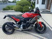BMW F900XR uklad wydechowy Remus, quickshifter góra/dól