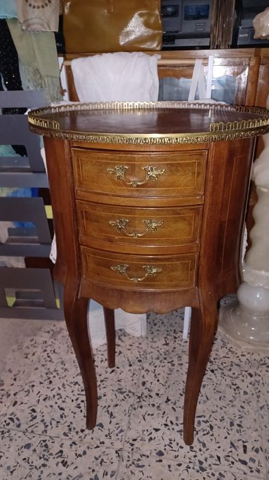 Mesa de apoio clássica