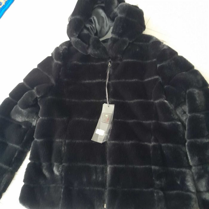 Шубка ,шуба з еко хутра