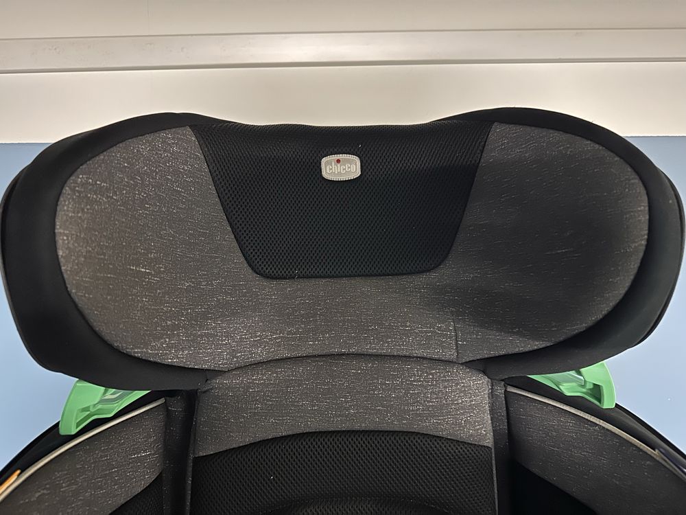 Cadeira auto Chicco I-Size com isofix