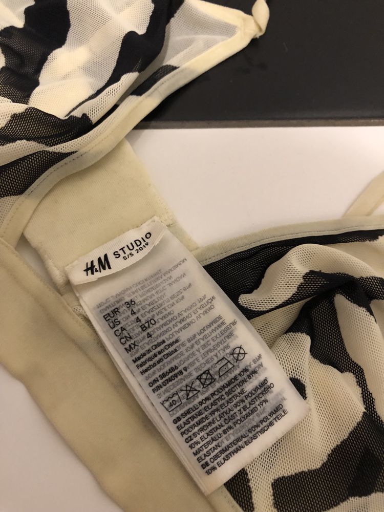zestaw bielizny H&M studio stanik i majtki figi wzór zebra przezroczys
