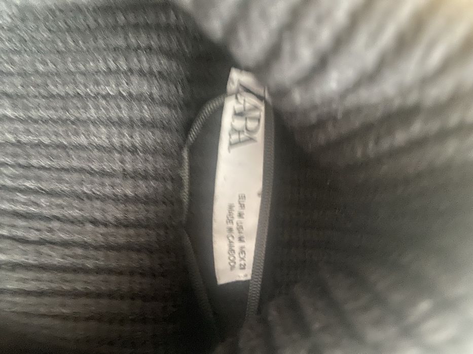 Питдам светер зара розмір м чорного кольору