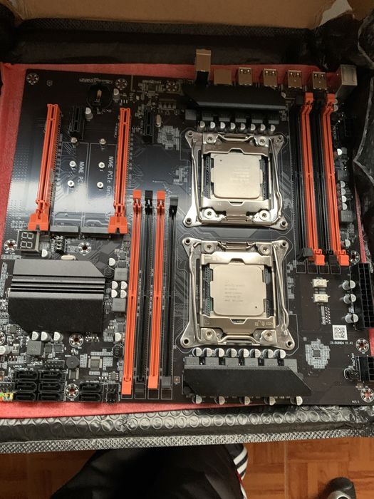 Setup com dois xeon e 64gb de RAM