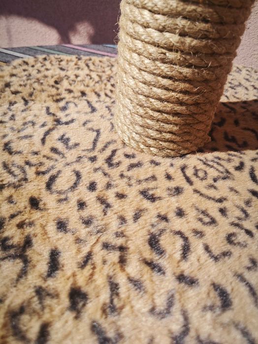 Solidny drapak dla kota "tygrysek" wysoki 56cm ciężki