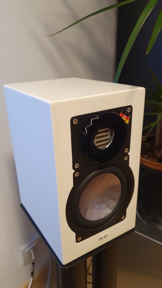 Monitory Elac BS 243 + dispersion control