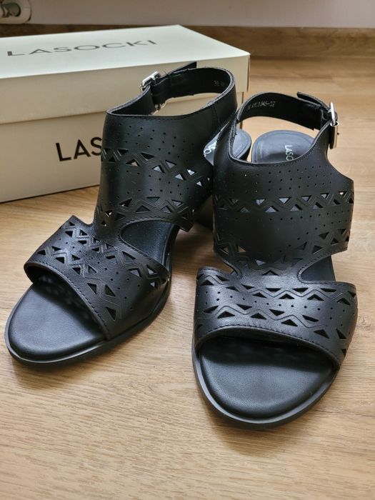 Sandały 38 Lasocki