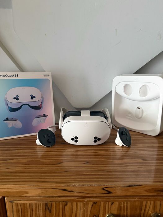 Gogle Meta Oculus Quest 3S 128GB VR wirtualna rzeczywistość Okulary