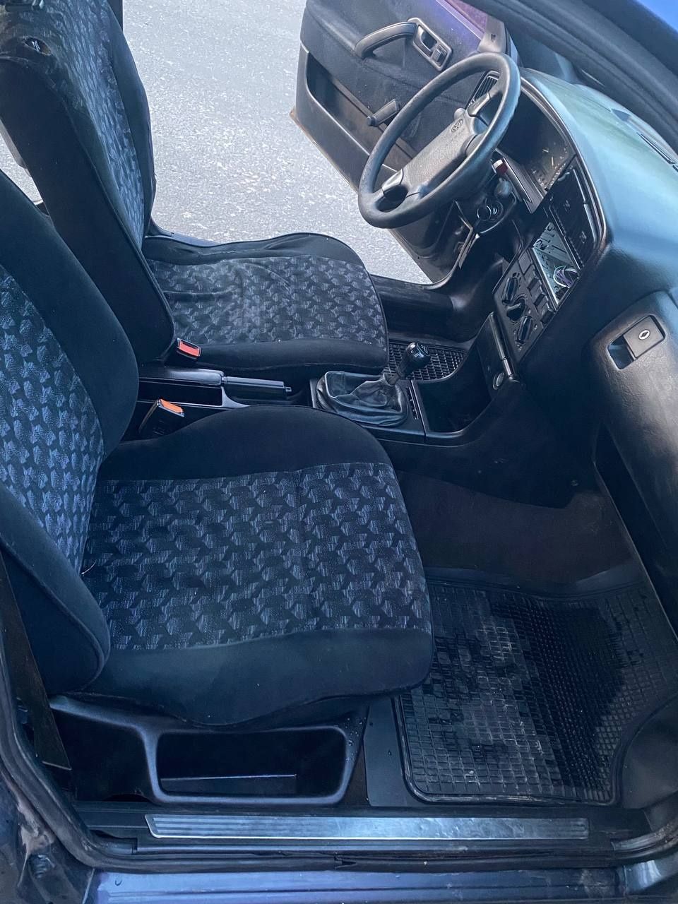 VW Passat b3 1.8 Газ/Бензин