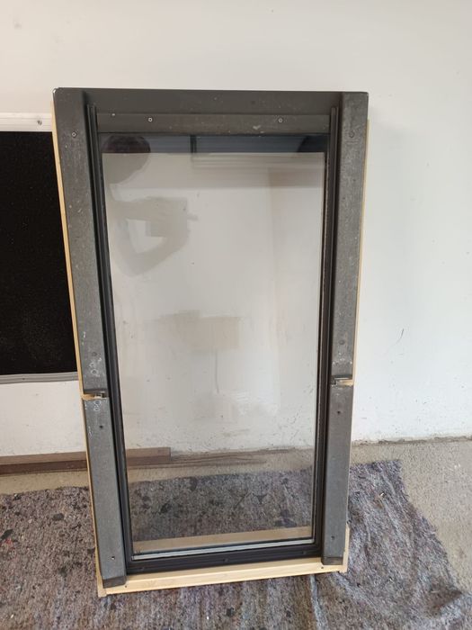 Okno dachowe FAKRO 66x118.