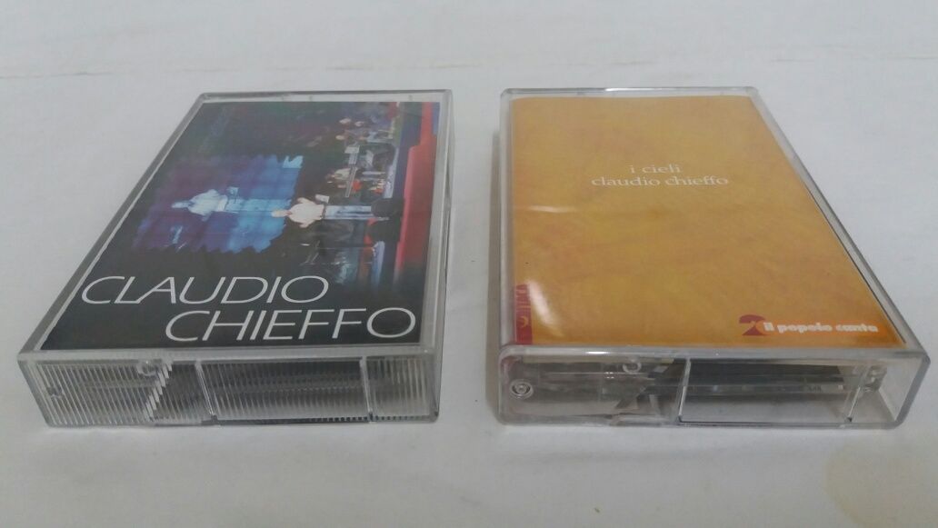 Lote de 2 cassetes audio do cantor italiano Claudio Chieffo