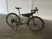 Finna Explorer Reynolds 853, Brooks, Dinamo, gravel