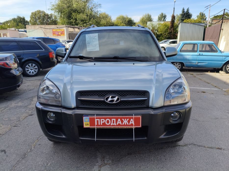 Hyundai Tucson 4*4,автомат,газ
