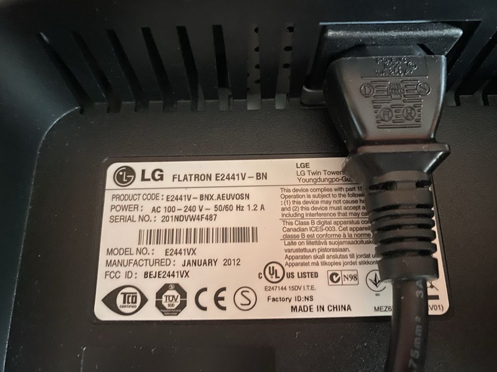 Monitor LG Flatron E2441 24”