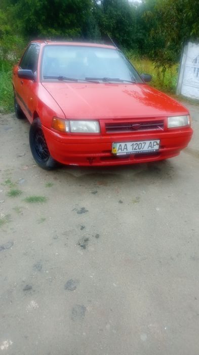 Продам авто на ходу мазда 323