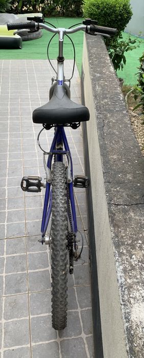 Bicicleta EMT Team Pro 4210