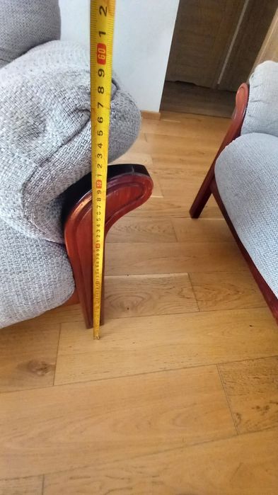 Sofa i fotele na dębowy stelarzu