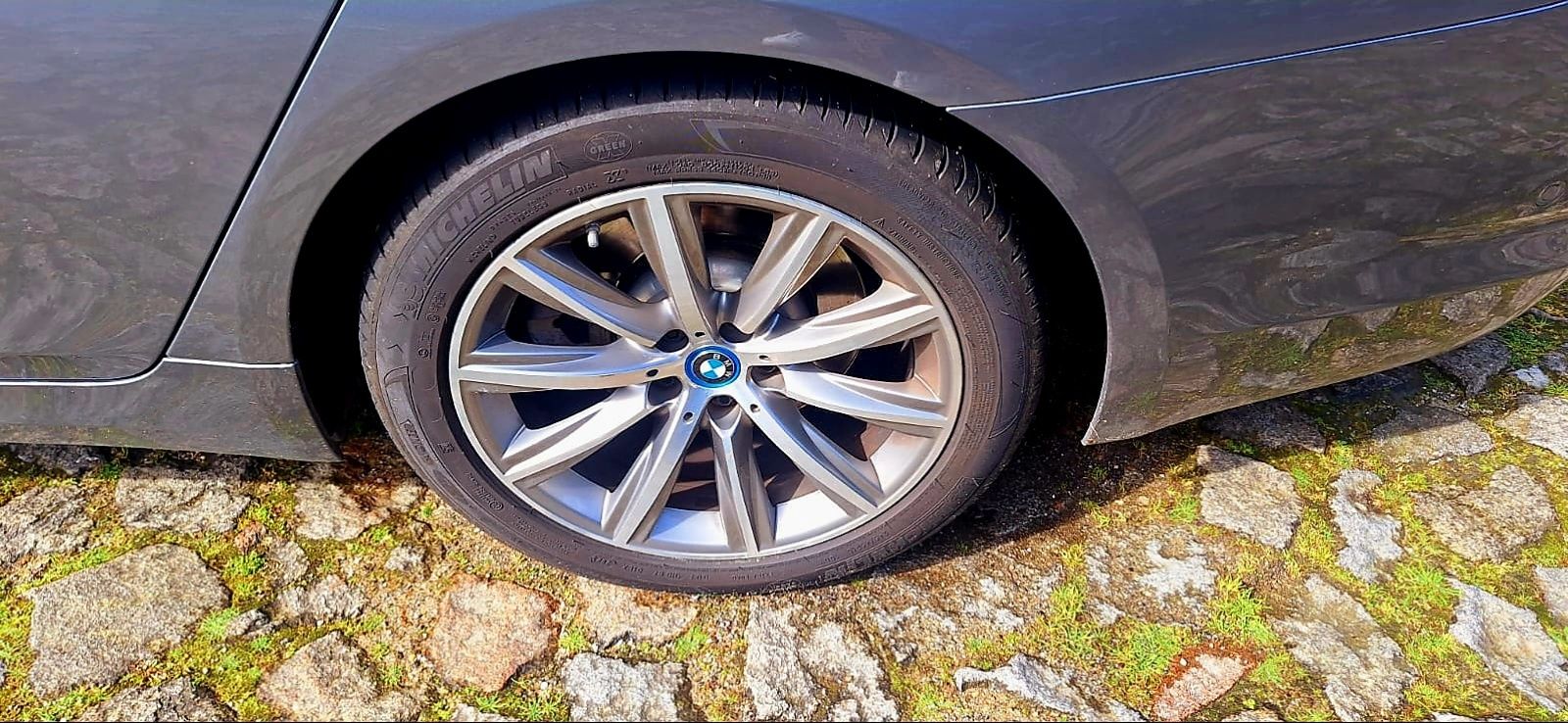 BMW 530e 2019 (IVA dedutivel)